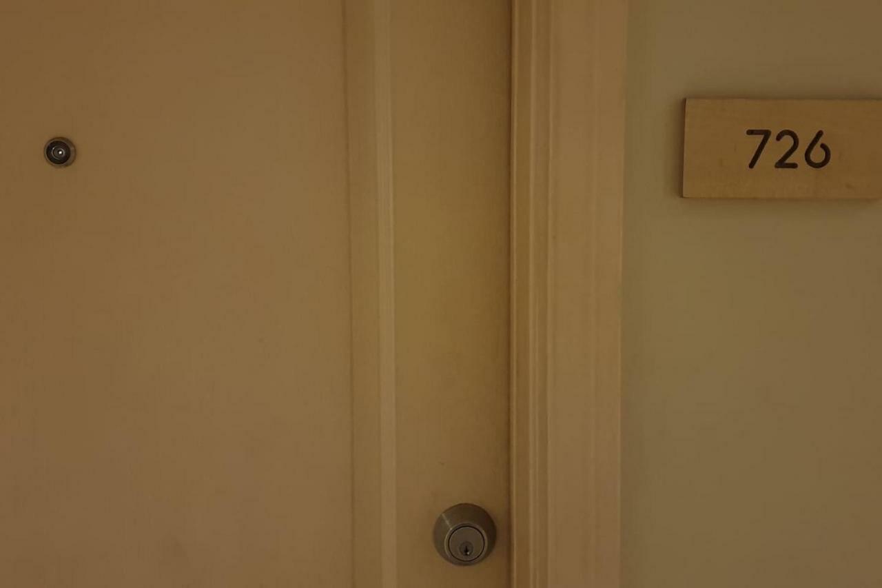 Mandaluyong 2 Bedroom W 2 Queen, 50Hdtv Across Shangrila Mall Manila Exterior photo